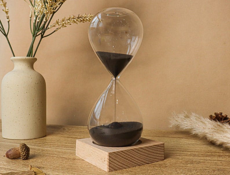 Luxury Black Sand Hourglass | 30-Minute Focus Timer | Wood Base