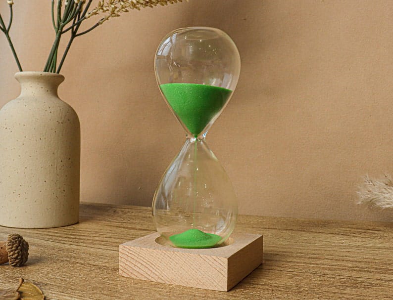 Luxury Black Sand Hourglass | 30-Minute Focus Timer | Wood Base