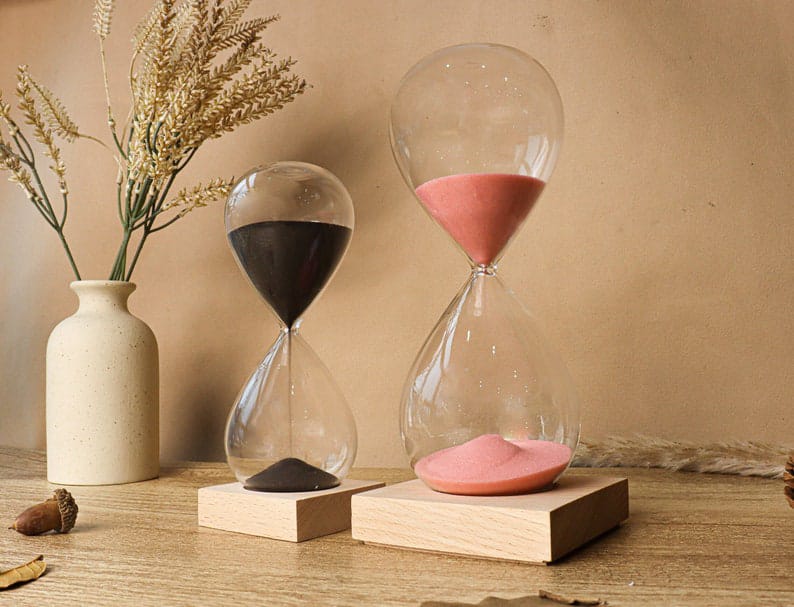 Luxury Black Sand Hourglass | 30-Minute Focus Timer | Wood Base