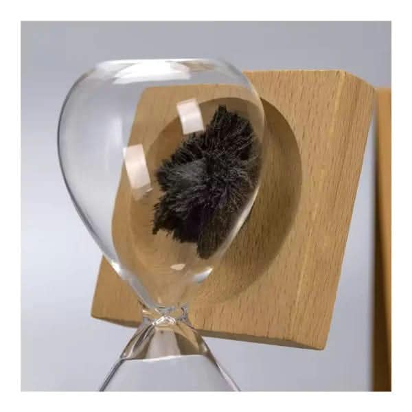 Luxury Magnetic Hourglass Timer – Handcrafted Wooden Base Art Piece for Office & Home Decor