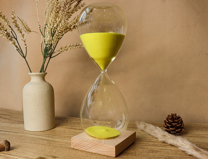 Luxury Black Sand Hourglass | 30-Minute Focus Timer | Wood Base