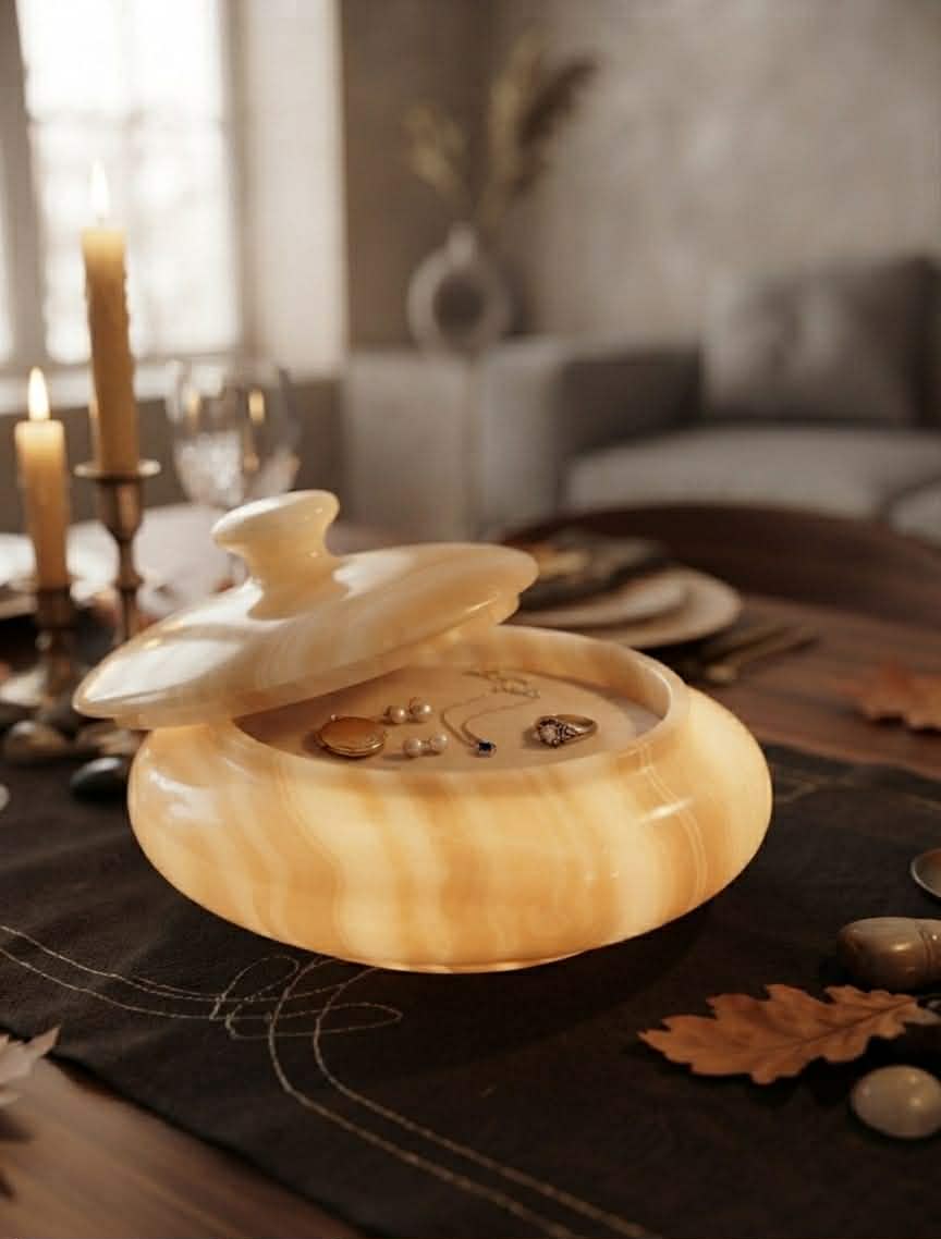 Hand-Carved Egyptian Onyx Jewelry Box — Luxury Natural Stone Keepsake Box